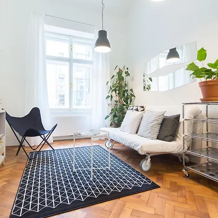 Stylish Modern Close To Charles Bridge And Dancing House By Easybnb