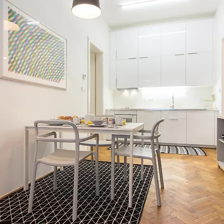 Stylish Modern Close To Charles Bridge And Dancing House By Easybnb * Praha