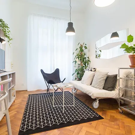 Stylish Modern Close To Charles Bridge And Dancing House By Easybnb